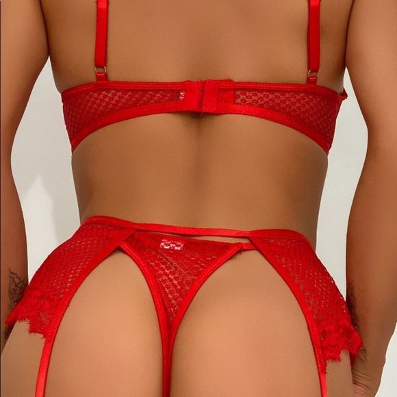 ❤️ NEW Four Pieces Embroidery Lingerie Set - Picture 6 of 7